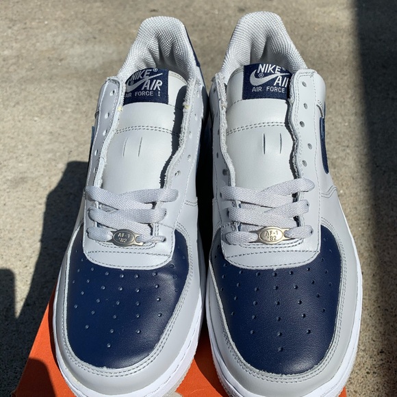 Nike Vintage Air Force LE Shoes - Picture 2 of 6